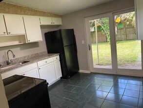 2215 W 12th St in Jacksonville, FL - Building Photo - Building Photo