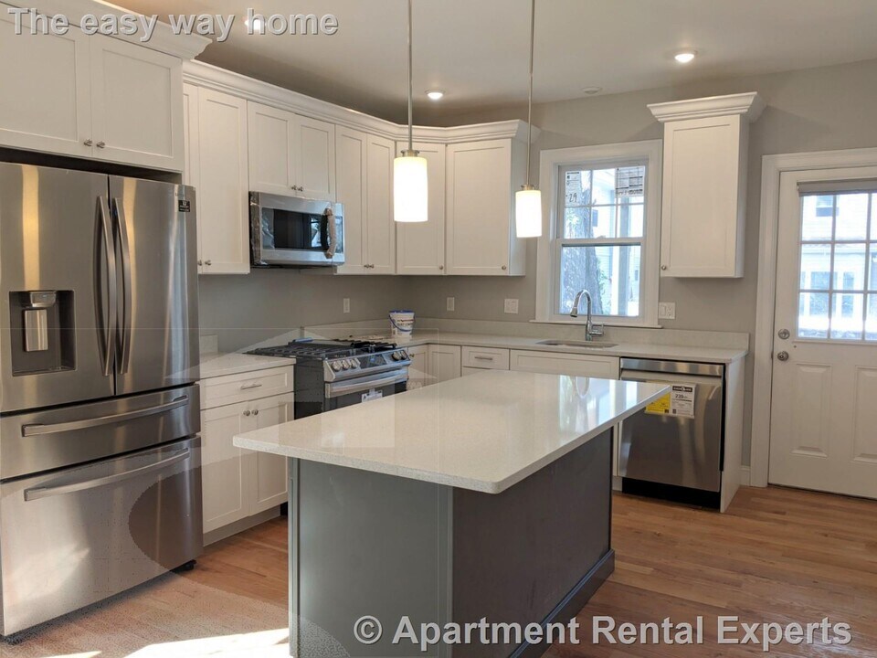 16 Bowen Ave in Medford, MA - Building Photo