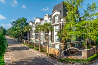 Montecito in Houston, TX - Building Photo - Building Photo