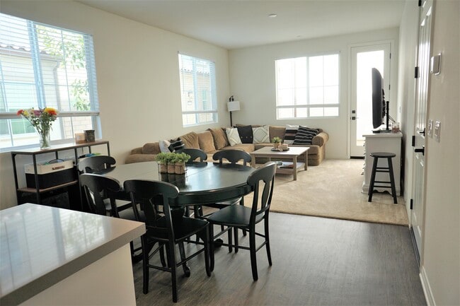 7648 Channel View St in Chino, CA - Building Photo - Building Photo