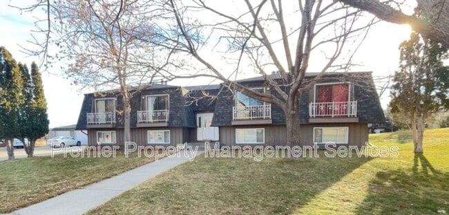 property at 10 Miners Pl