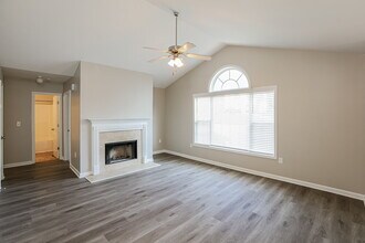 6983 Pine Shadow Way in Douglasville, GA - Building Photo - Building Photo