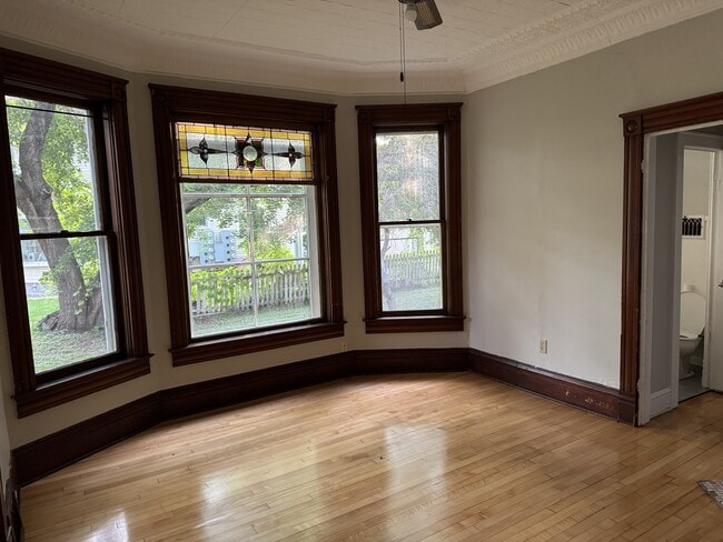 415 W Grand Ave in Eau Claire, WI - Building Photo - Building Photo