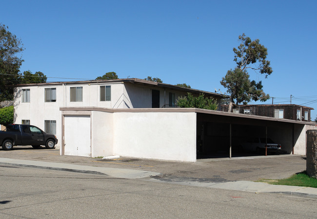 200-214 E C St in Port Hueneme, CA - Building Photo - Building Photo