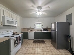 2116 Second St in Natchez, MS - Foto de edificio - Building Photo