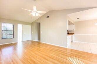 817 SW 9th Ave, Unit 24 in Cape Coral, FL - Building Photo - Building Photo