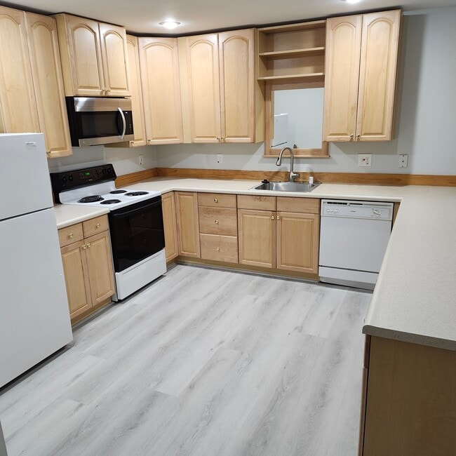 9200 SE 53rd Pl, Unit A, Unit A