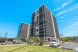 26235 Hickory Blvd, Unit 7B in Bonita Springs, FL - Building Photo - Building Photo