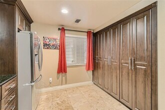 210 E Flamingo Rd, Unit 101 in Las Vegas, NV - Building Photo - Building Photo