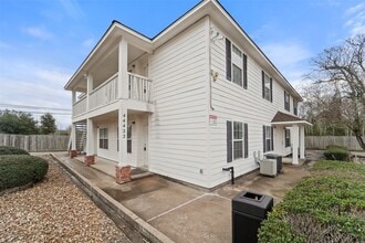 44422 US-290 BUS in Prairie View, TX - Building Photo - Building Photo