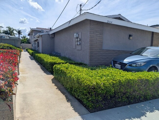 2604 Delaware St in Huntington Beach, CA - Building Photo - Building Photo