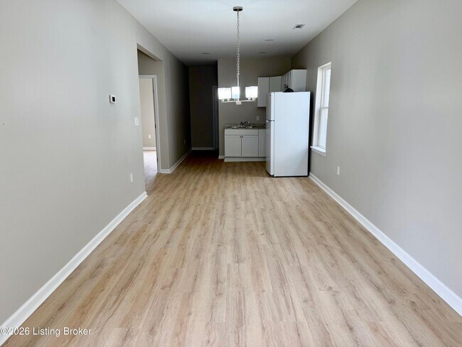 118 E Collins Ct in Louisville, KY - Building Photo - Building Photo