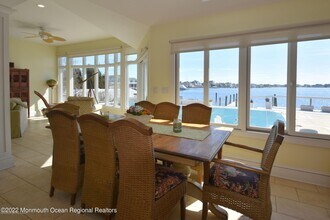 323 Cove Dr in Mantoloking, NJ - Building Photo - Building Photo