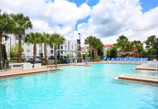 Venue at North Campus in Tampa, FL - Foto de edificio - Building Photo