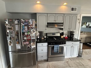0n336 Herrick Dr in Wheaton, IL - Building Photo - Building Photo