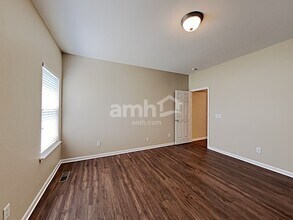 1442 Bridgecross Pkwy in Nashville, TN - Building Photo - Building Photo