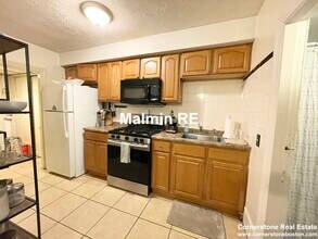 744 E 4th St, Unit #G in Boston, MA - Building Photo - Building Photo