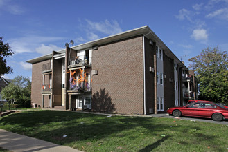 395 Livingston Ave in New Brunswick, NJ - Foto de edificio - Building Photo