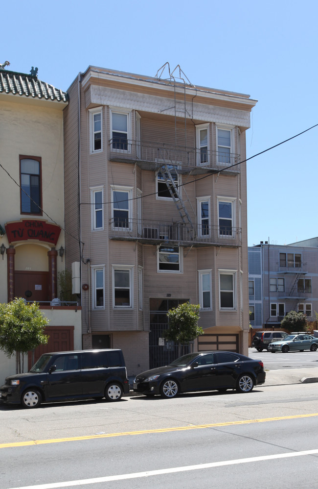 249 Duboce Ave in San Francisco, CA - Foto de edificio - Building Photo