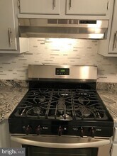 6113 Hilltop Dr in Brookhaven, PA - Building Photo - Building Photo