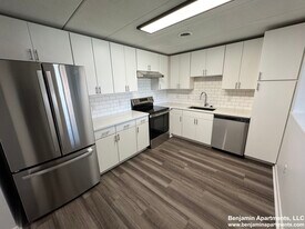 53 Hill Rd, Unit 407 in Belmont, MA - Building Photo