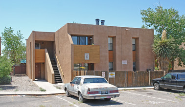 3524 Tyson Pl NE in Albuquerque, NM - Foto de edificio - Building Photo