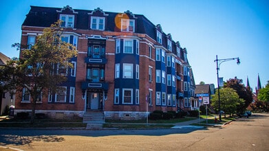 425 Porter Ave in Buffalo, NY - Building Photo - Building Photo