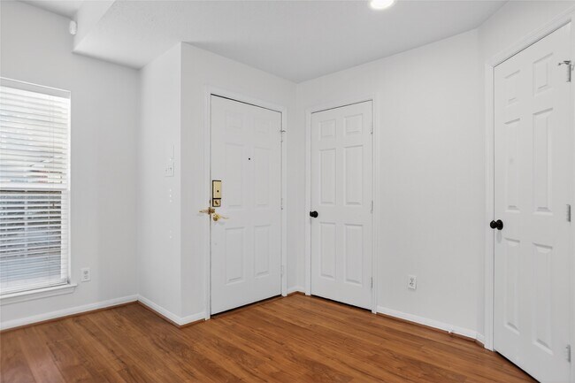 15 S Avonlea Cir in Spring, TX - Building Photo - Building Photo