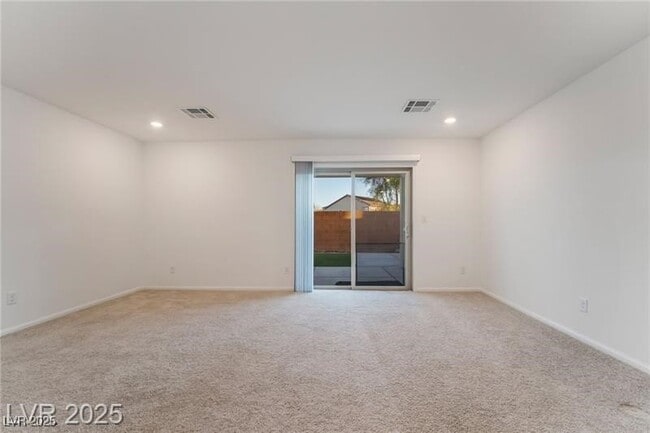 property at 5745 Becklow Gdns Ave