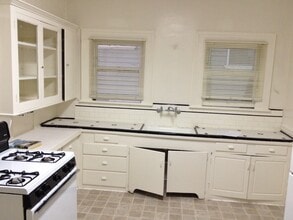 2218 H St, Unit 00 in Sacramento, CA - Building Photo - Building Photo