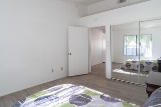 40800 Breezy Pass Rd in Palm Desert, CA - Building Photo - Building Photo