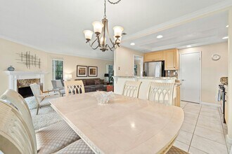 6917 Camino Revueltos in San Diego, CA - Building Photo - Building Photo