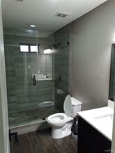 915 E Samano St in Edinburg, TX - Building Photo - Building Photo