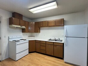 322 E Whitman St in Pocatello, ID - Building Photo - Building Photo