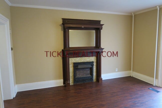 property at 11 Lafayette Pl