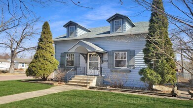 700 S Hawthorne Ave in Sioux Falls, SD - Building Photo - Building Photo