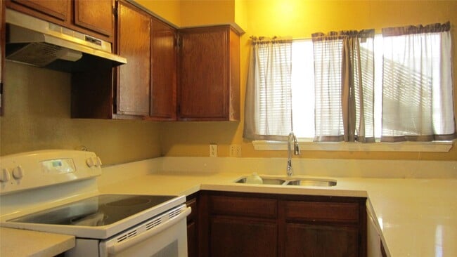 property at 12122 Kemerton Dr