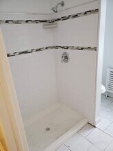 2213 Mt Carmel Ave in Glenside, PA - Building Photo - Building Photo