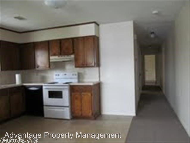 4 Marshall Cove in Conway, AR - Building Photo