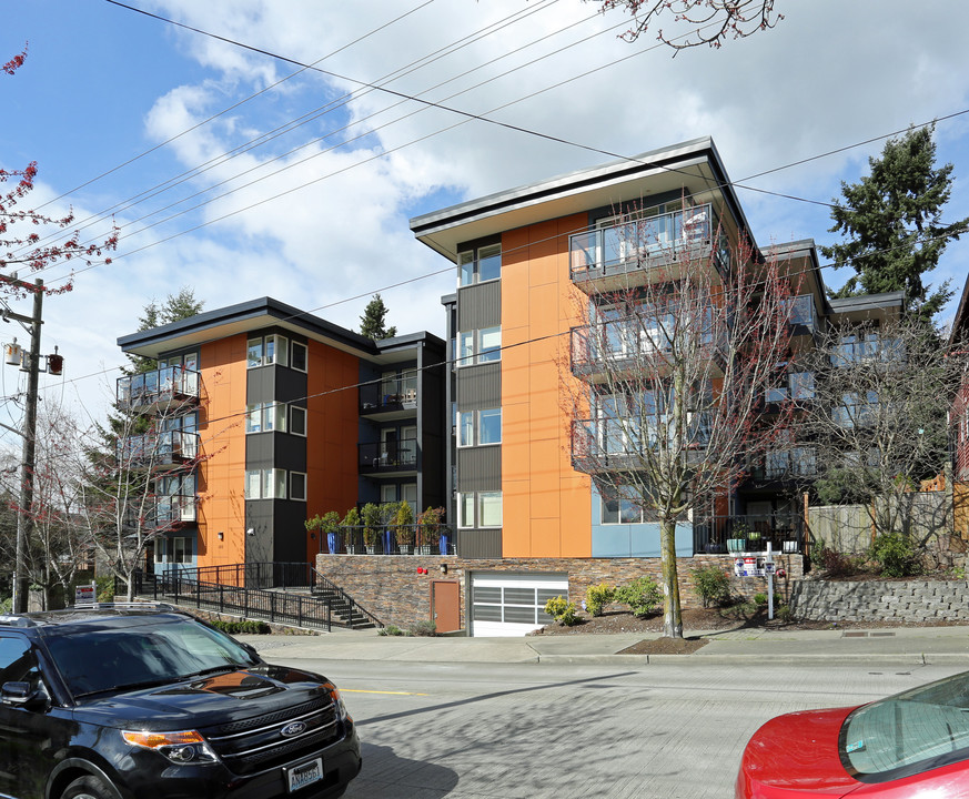 Voyager View Apartments in Seattle, WA - Building Photo