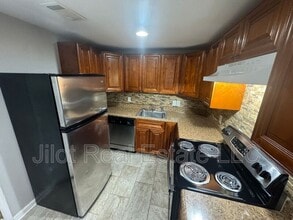 1370 Clermont Ave in Atlanta, GA - Building Photo - Building Photo