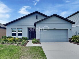 11517 Bryce Canyon Ln in Gibsonton, FL - Building Photo