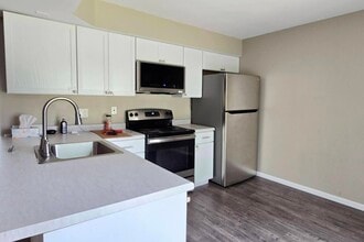 703 Colby Ct in Gurnee, IL - Building Photo - Building Photo