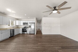 14420 E Heroy Ln in Spokane Valley, WA - Building Photo - Building Photo