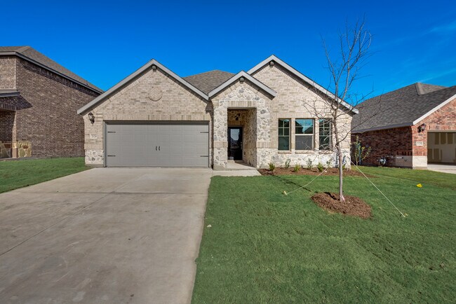 2124 Sun Star Dr in Haslet, TX - Building Photo - Building Photo