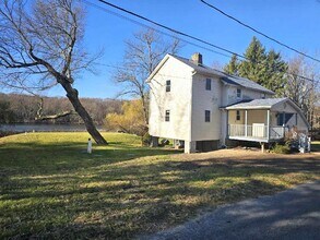 9 Blythelea Rd in Monroe, NY - Building Photo - Building Photo