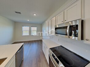 5982 Sycamore Pl St in St. Cloud, FL - Building Photo - Building Photo