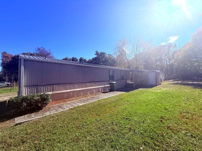 property at 5512 Forest Ave