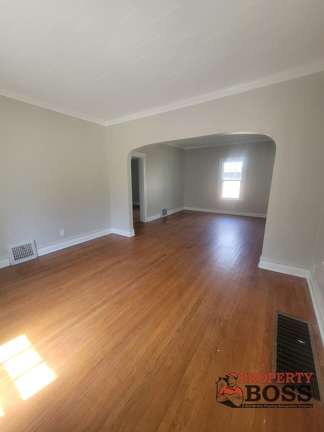 4268 Van Buren St in Gary, IN - Building Photo - Building Photo