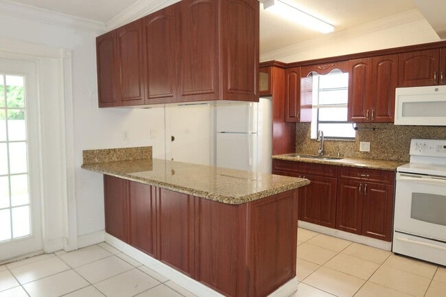 property at 5624 Purdy Ln